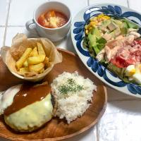 チーズハンバーグ&コブサラダ🥗
